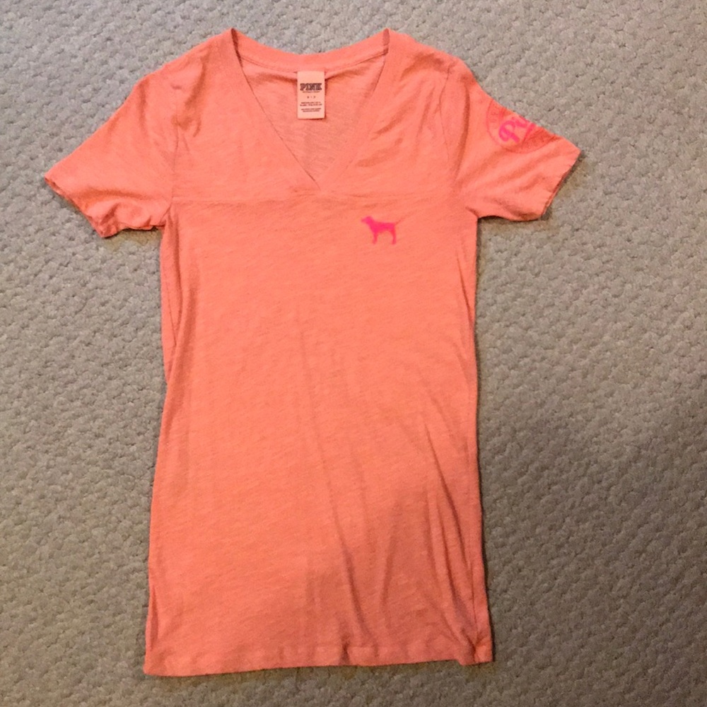VS PINK tee